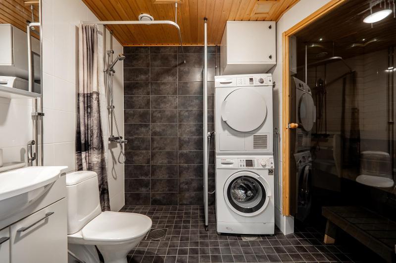 Kauppalinnankatu 1, Linnanmaa, Oulu