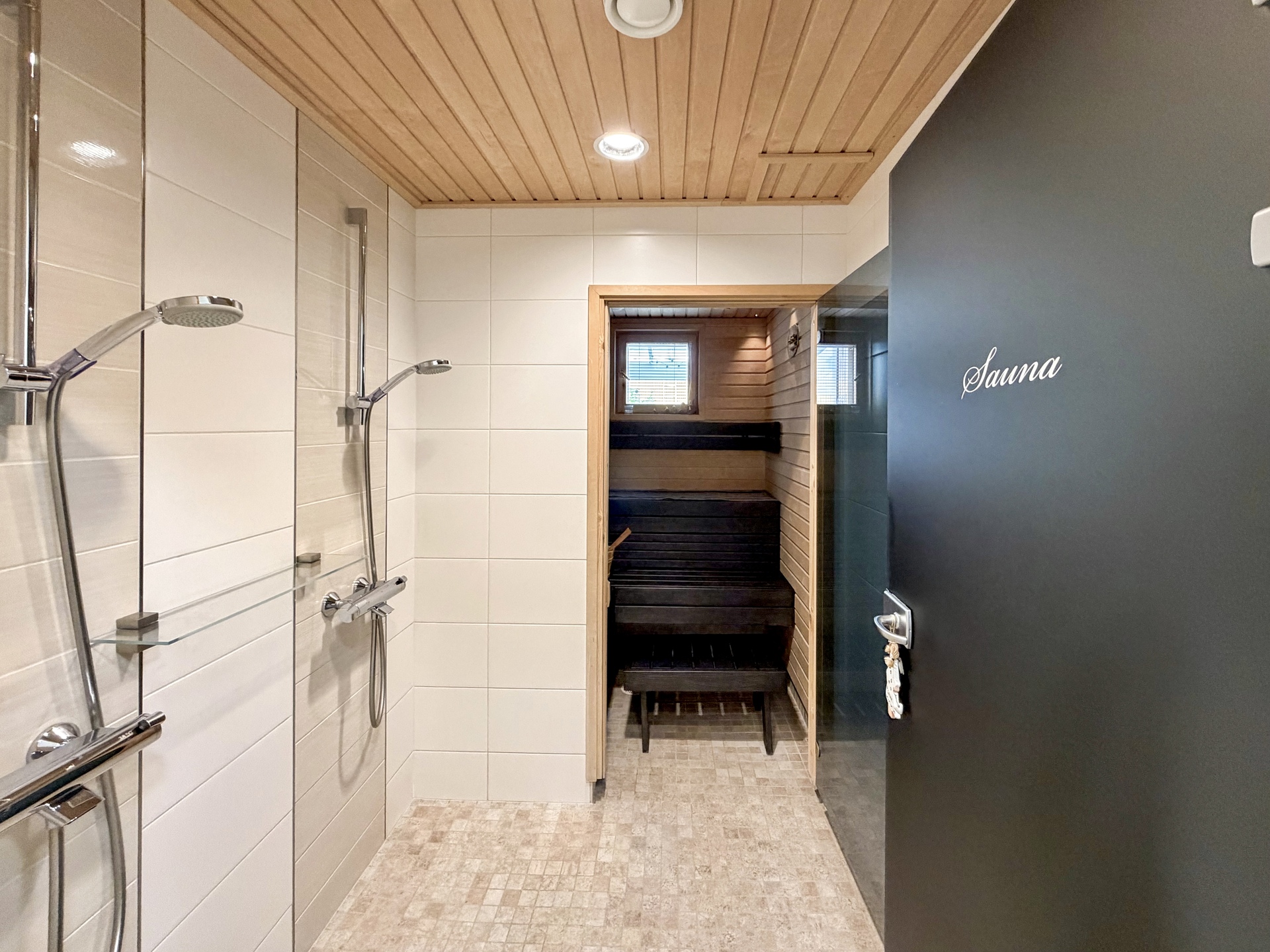 Mehiläisentie 1, Kankaantausta, Hämeenlinna