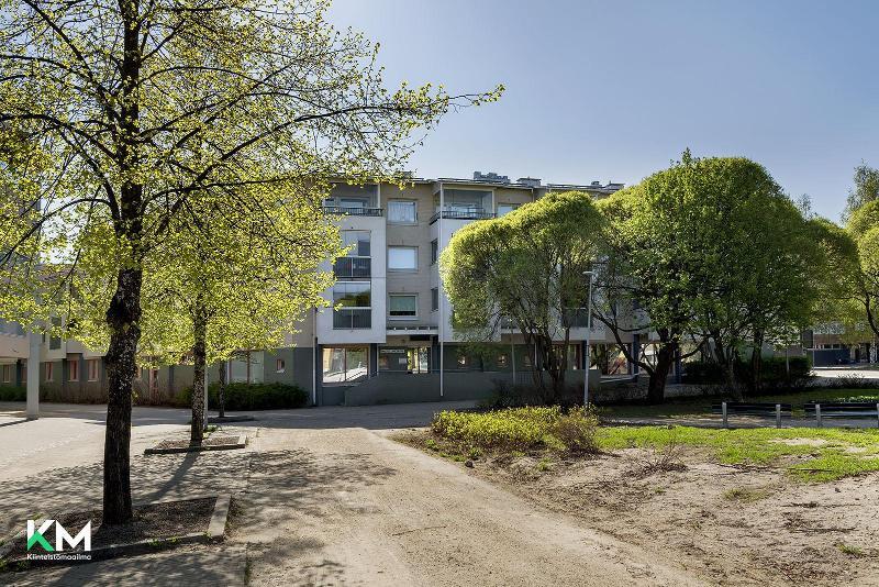 Taloyhtiö Myllytullintien puolelta