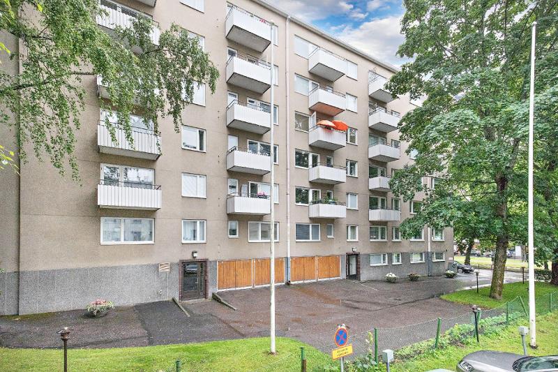 Munkkiniemen puistotie 17, Munkkiniemi, Helsinki