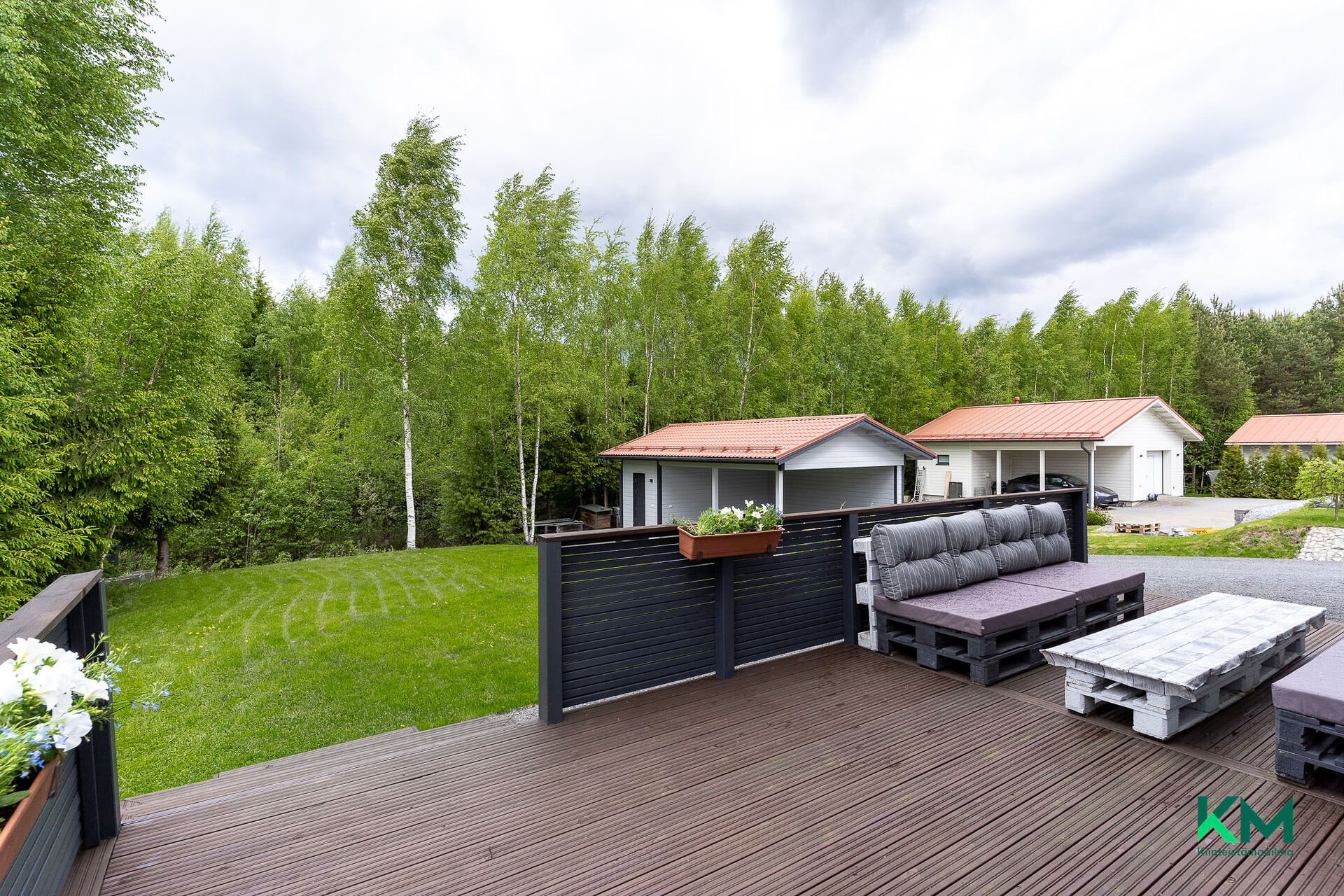 Hirvikummuntie 17, Metsäkulma, Kangasala