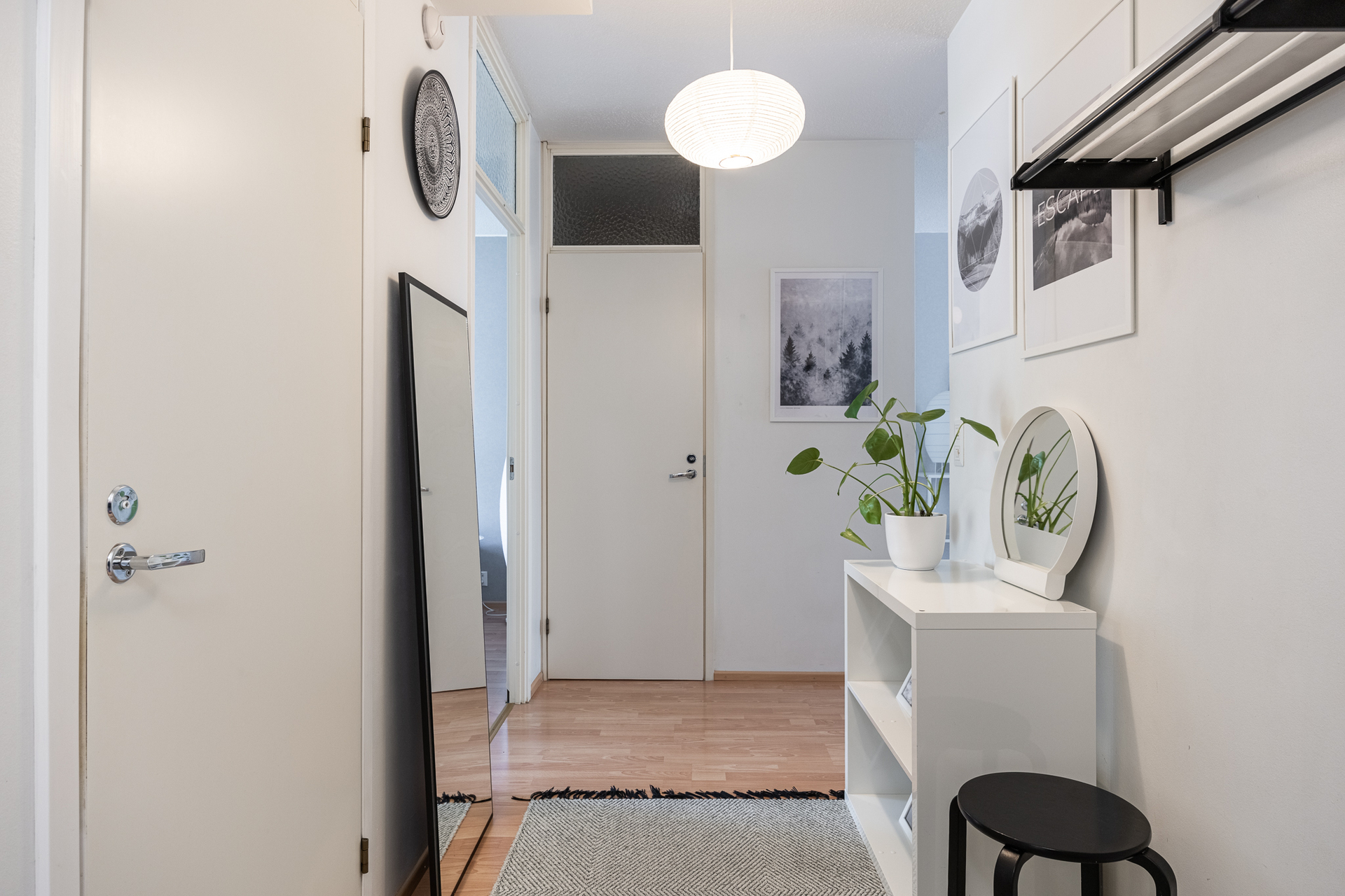 Eteinen