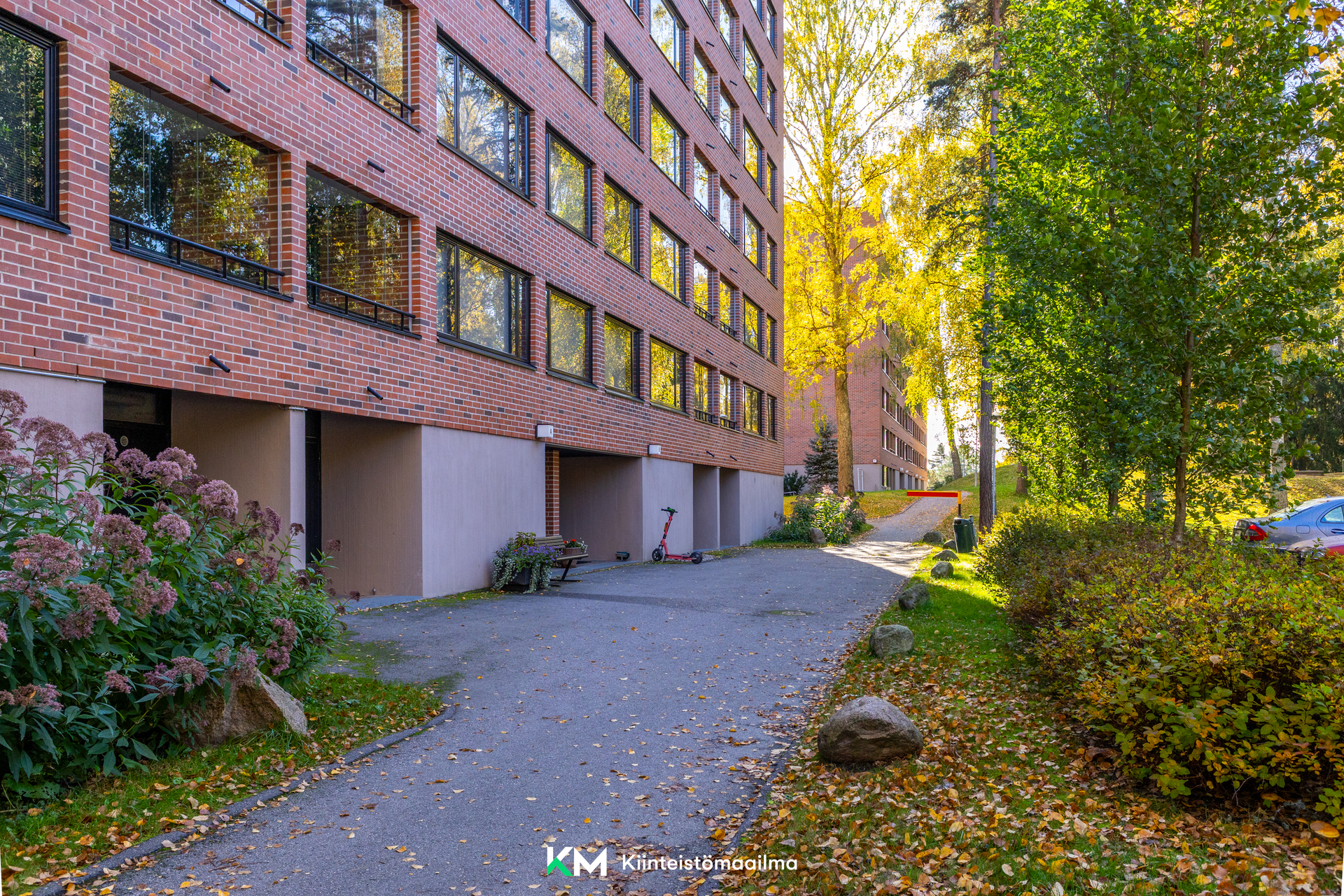 Ukonvaaja 6, Pohjois-Tapiola, Espoo
