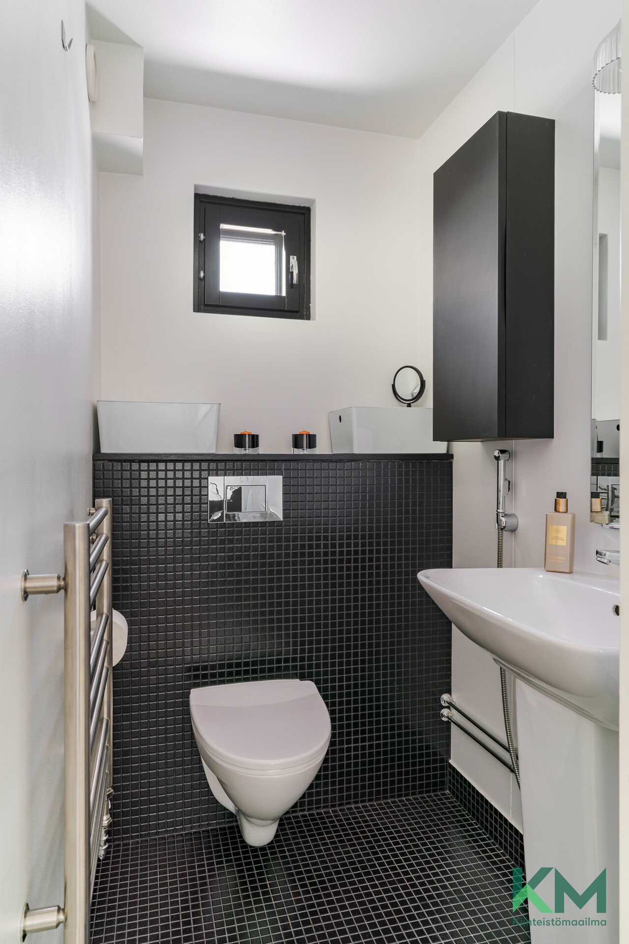 Erillinen wc