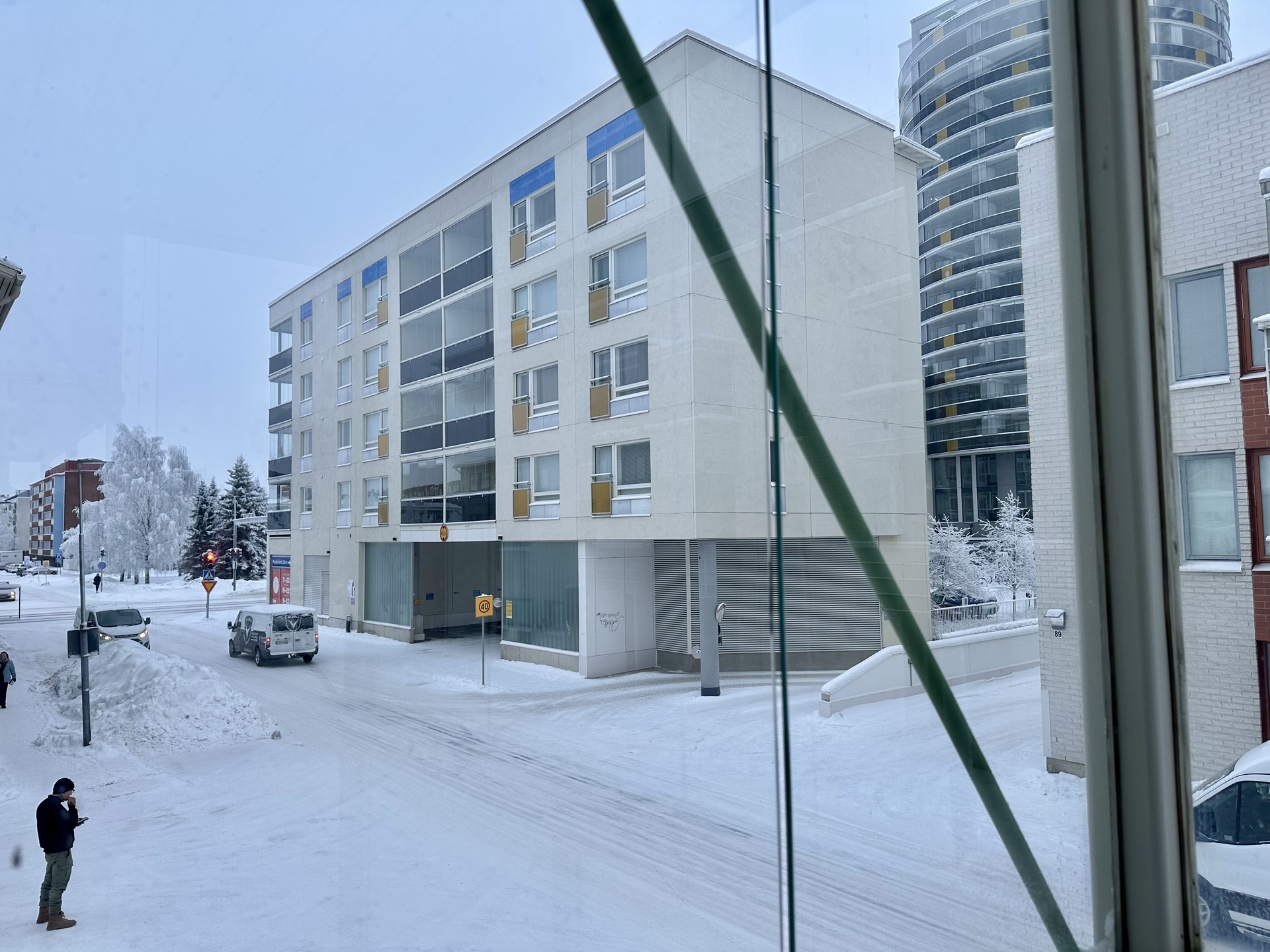 Isokatu 86, Oulu