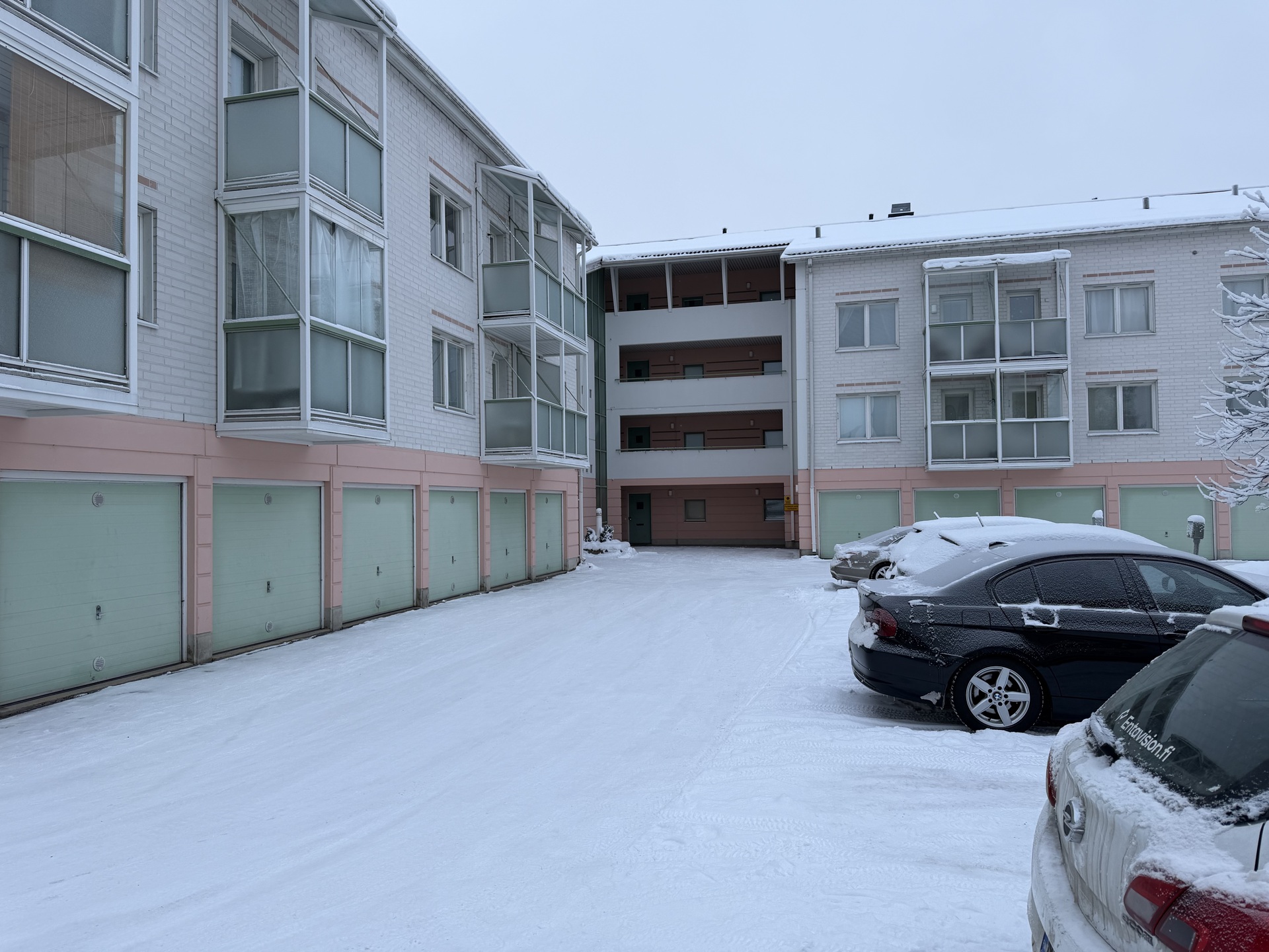 Isokatu 86, Oulu