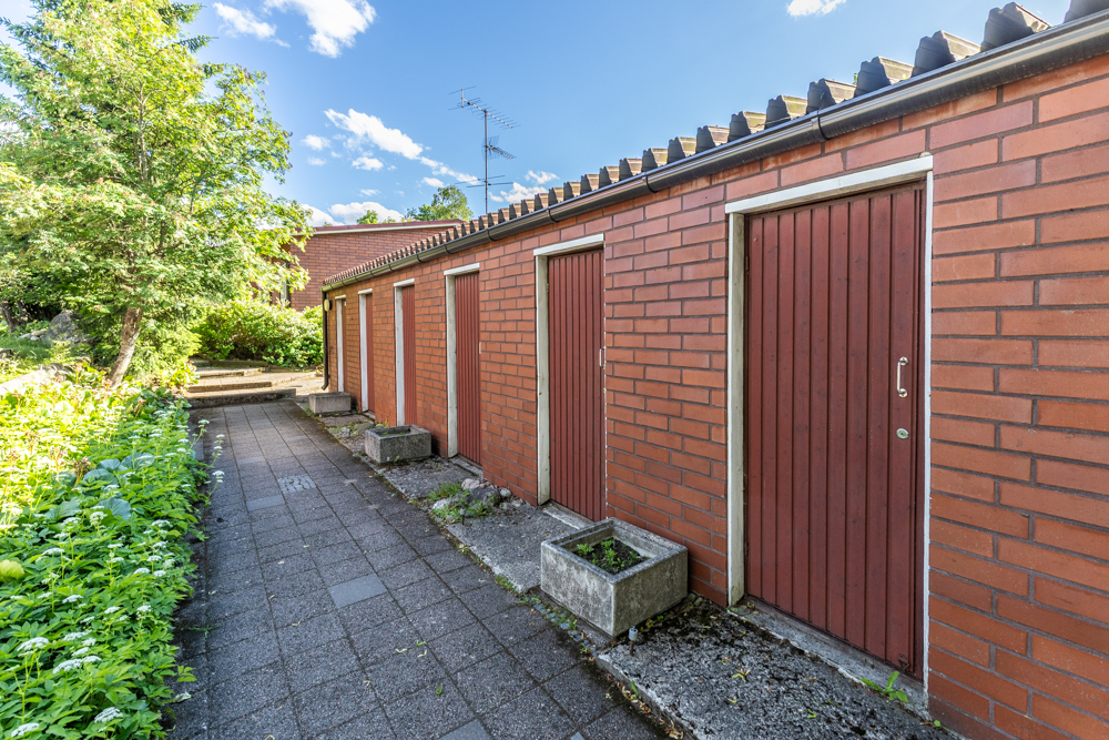 Kirsitie 12, Heikinlaakso, Helsinki