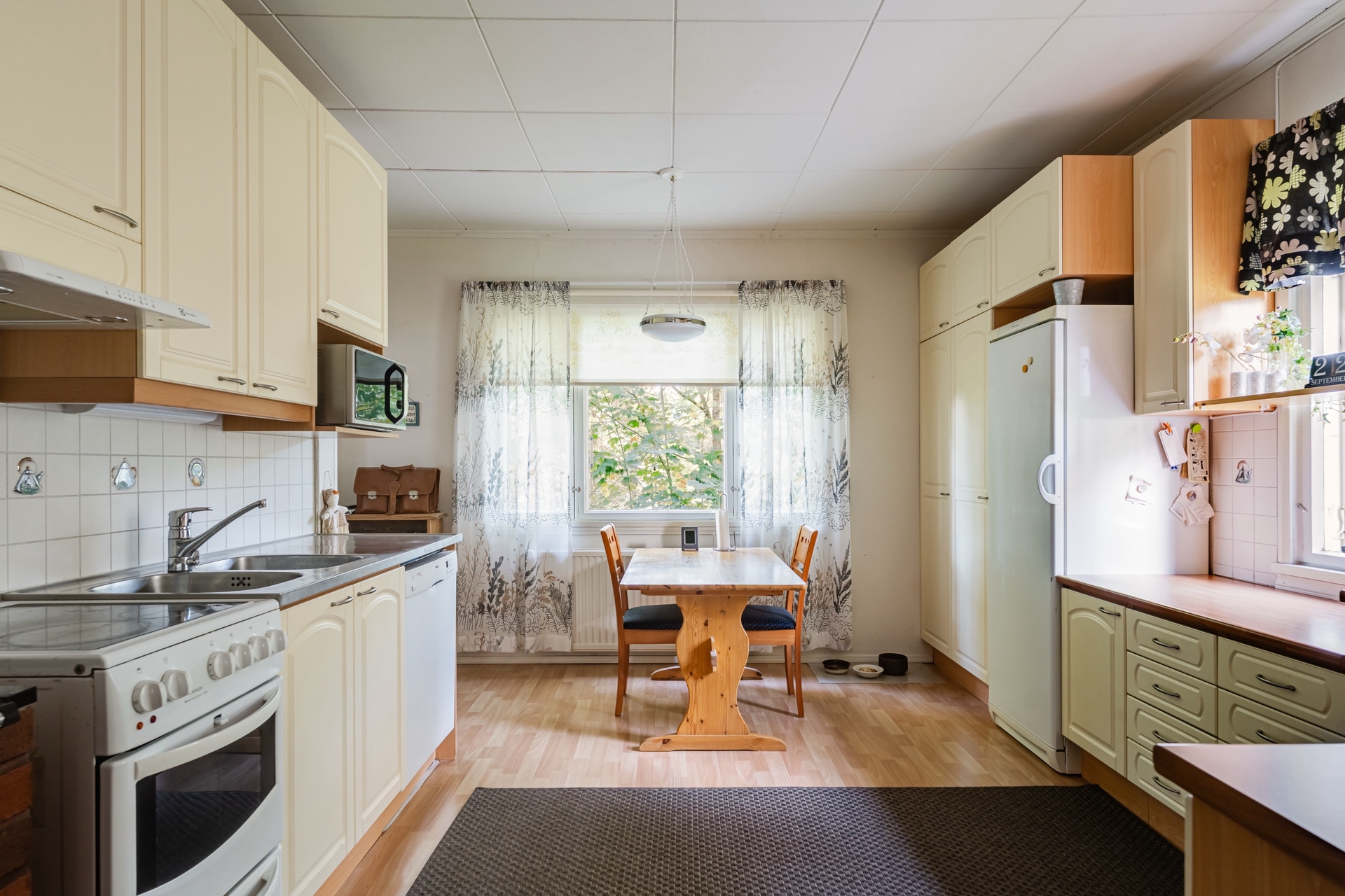 Piilomäentie 4, Launonen, Loppi