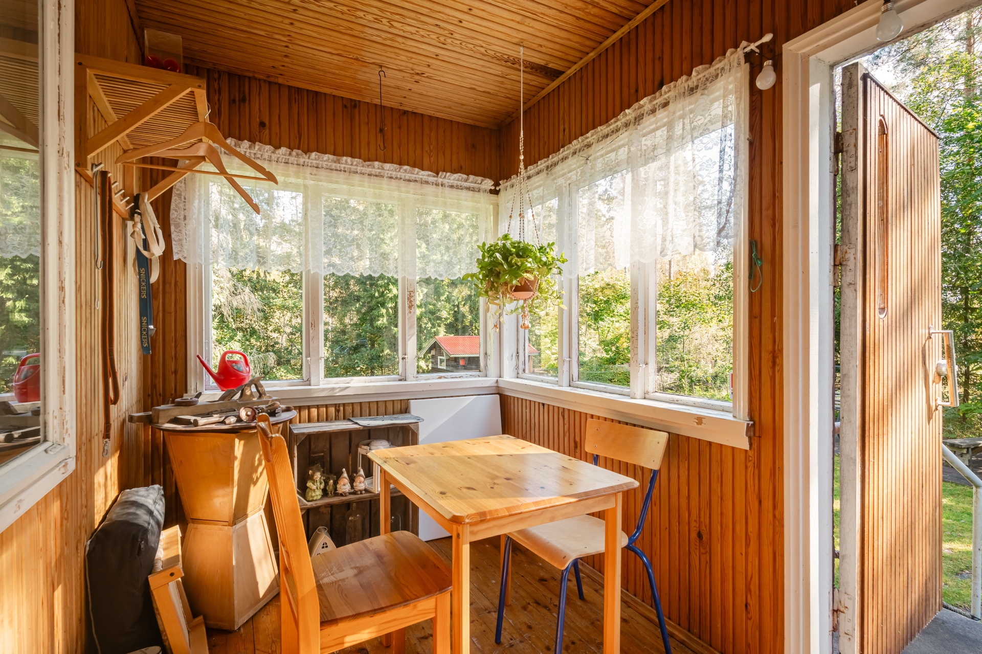 Piilomäentie 4, Launonen, Loppi