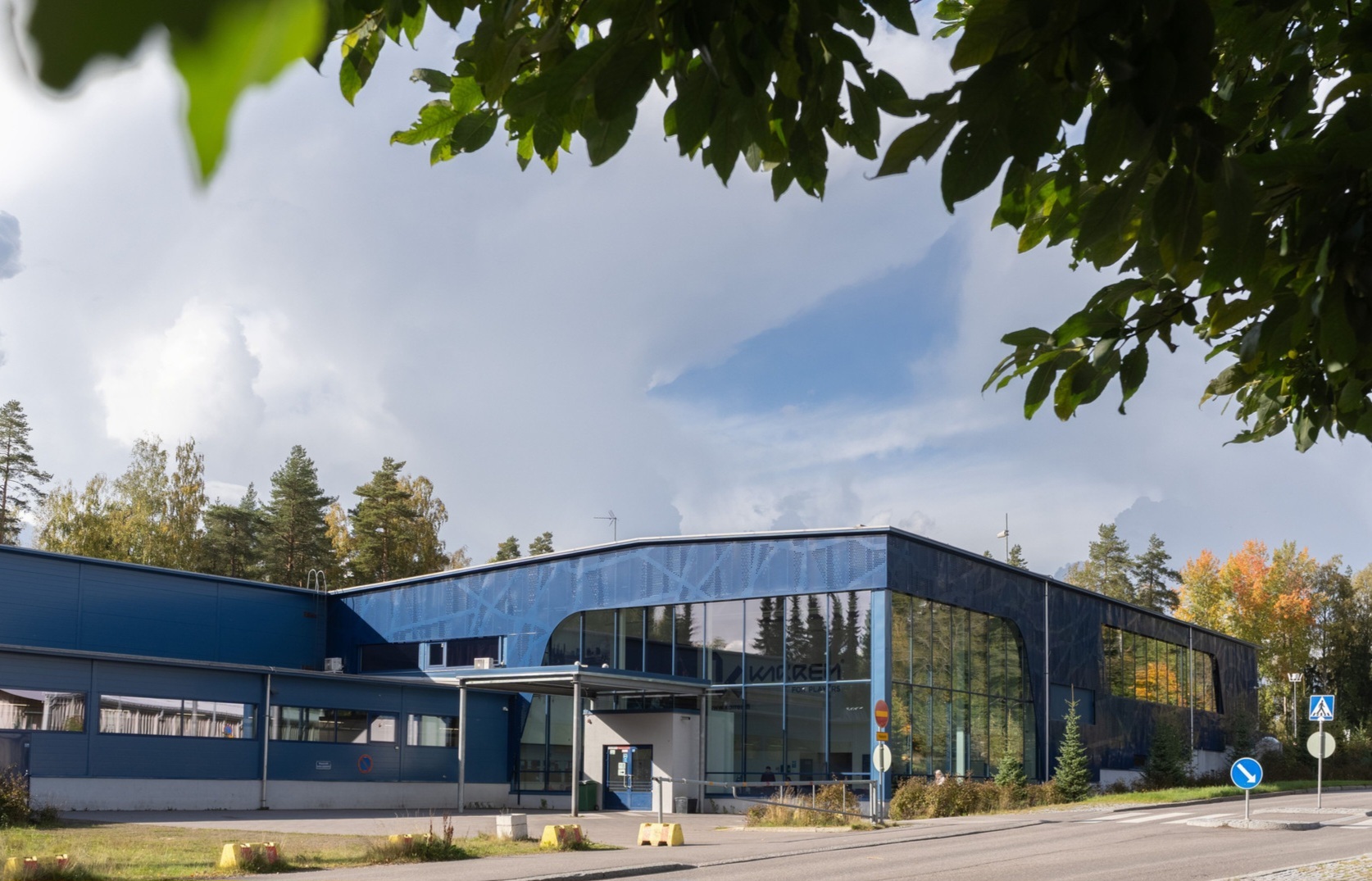 Lähipalveluita: Kaarelan jäähalli