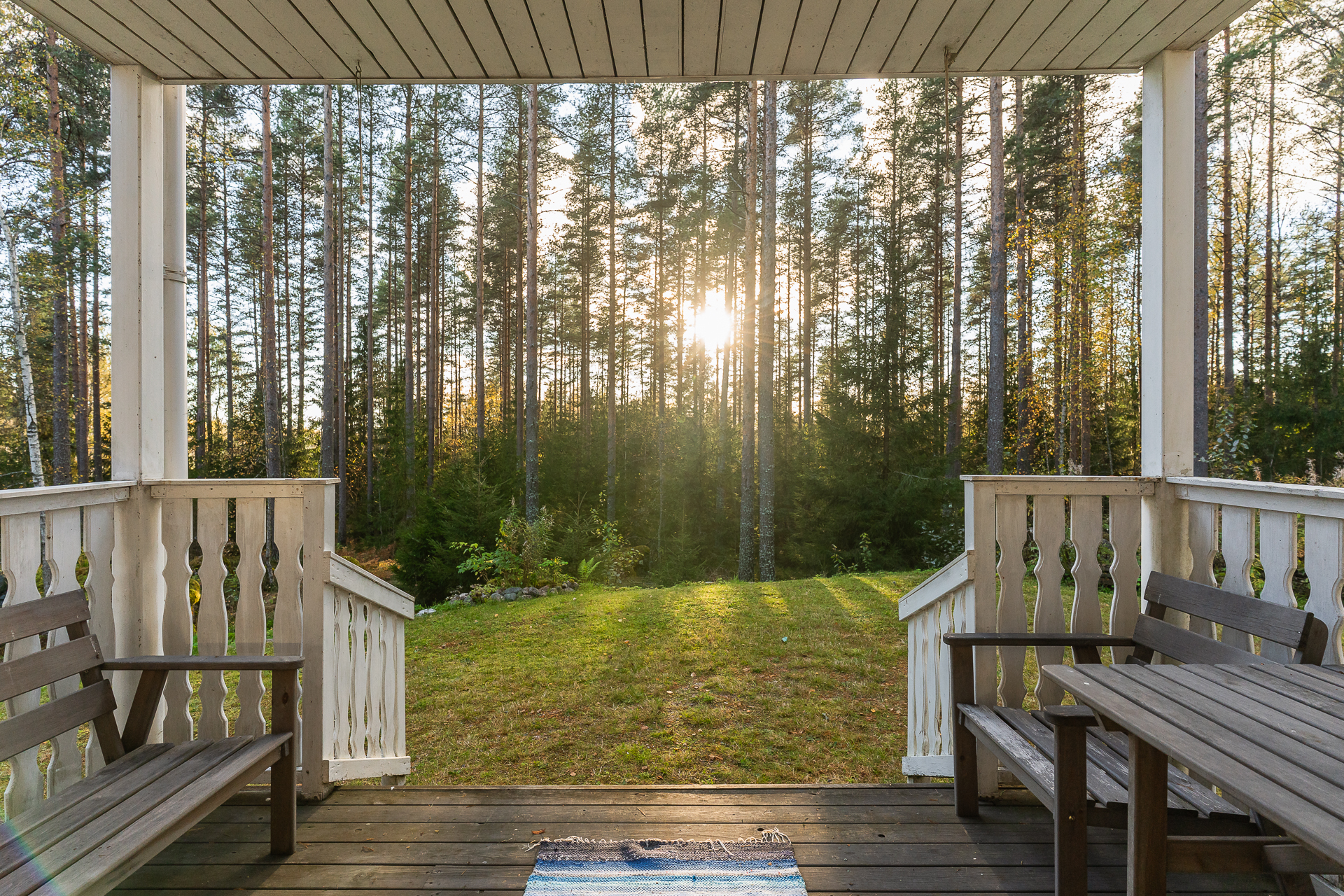 Kuisti lännen suuntaan