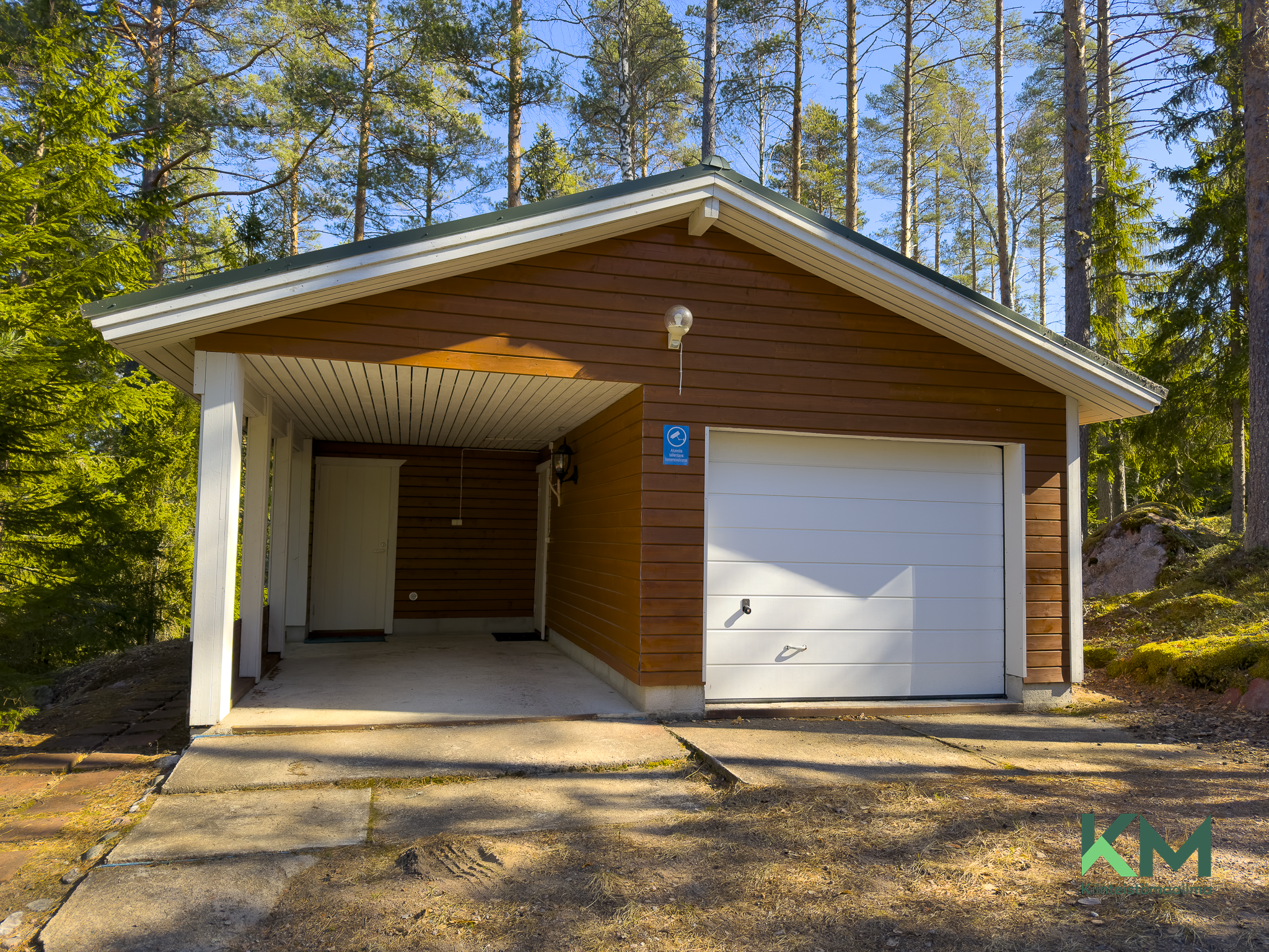 autotalli/-katos/varasto