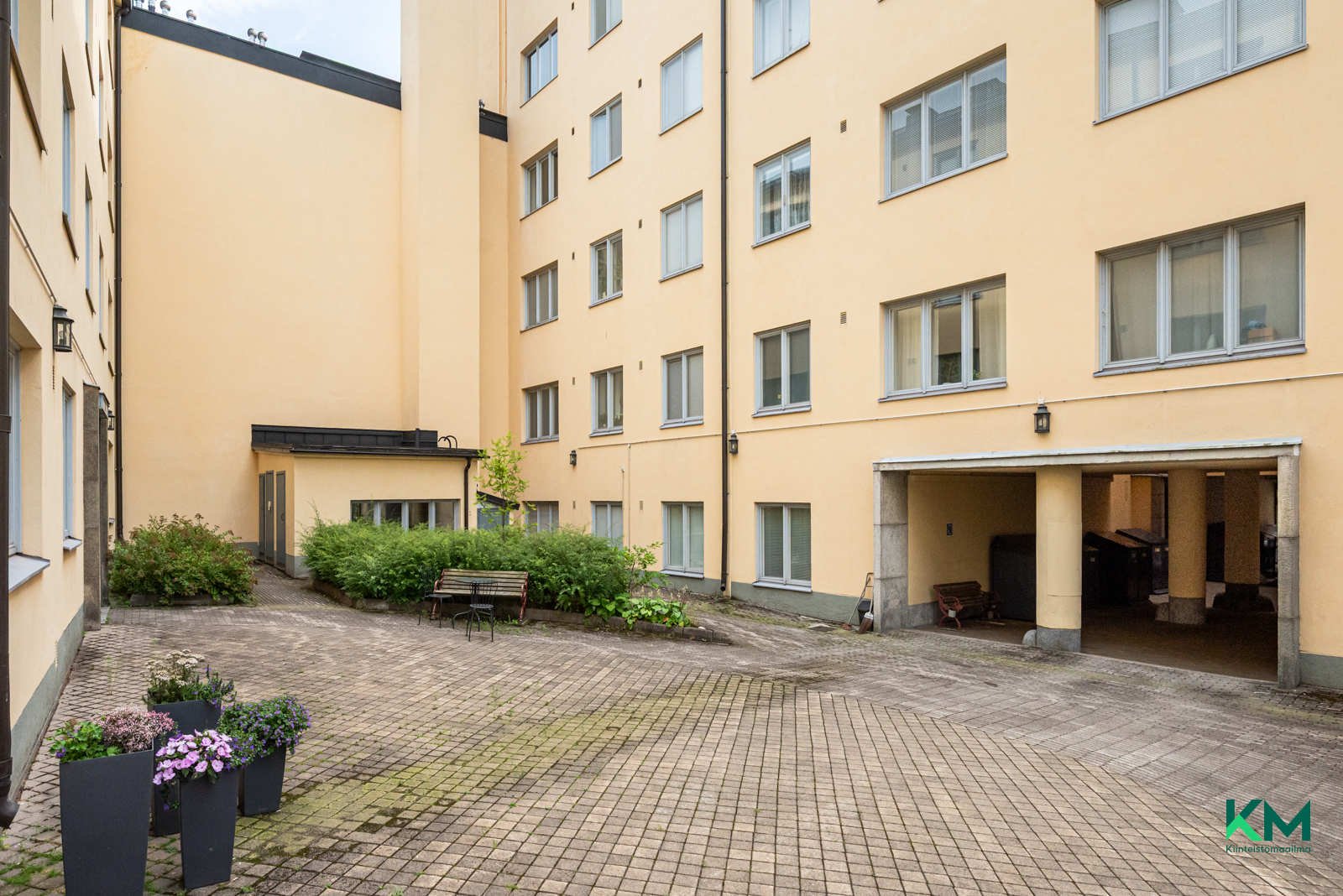 Pietarinkatu 15, Ullanlinna, Helsinki