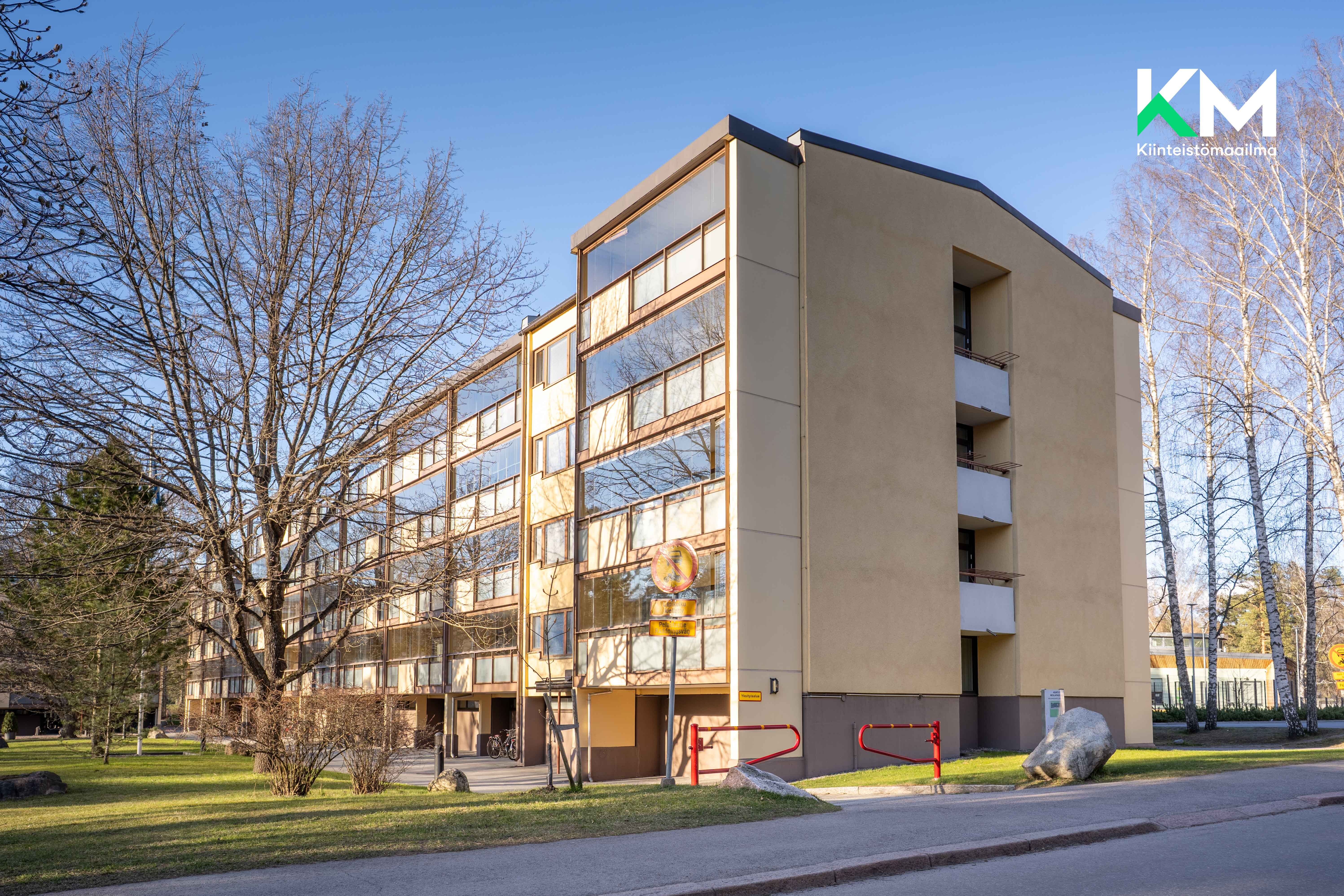 Neulapadontie 4, Myllypuro, Helsinki