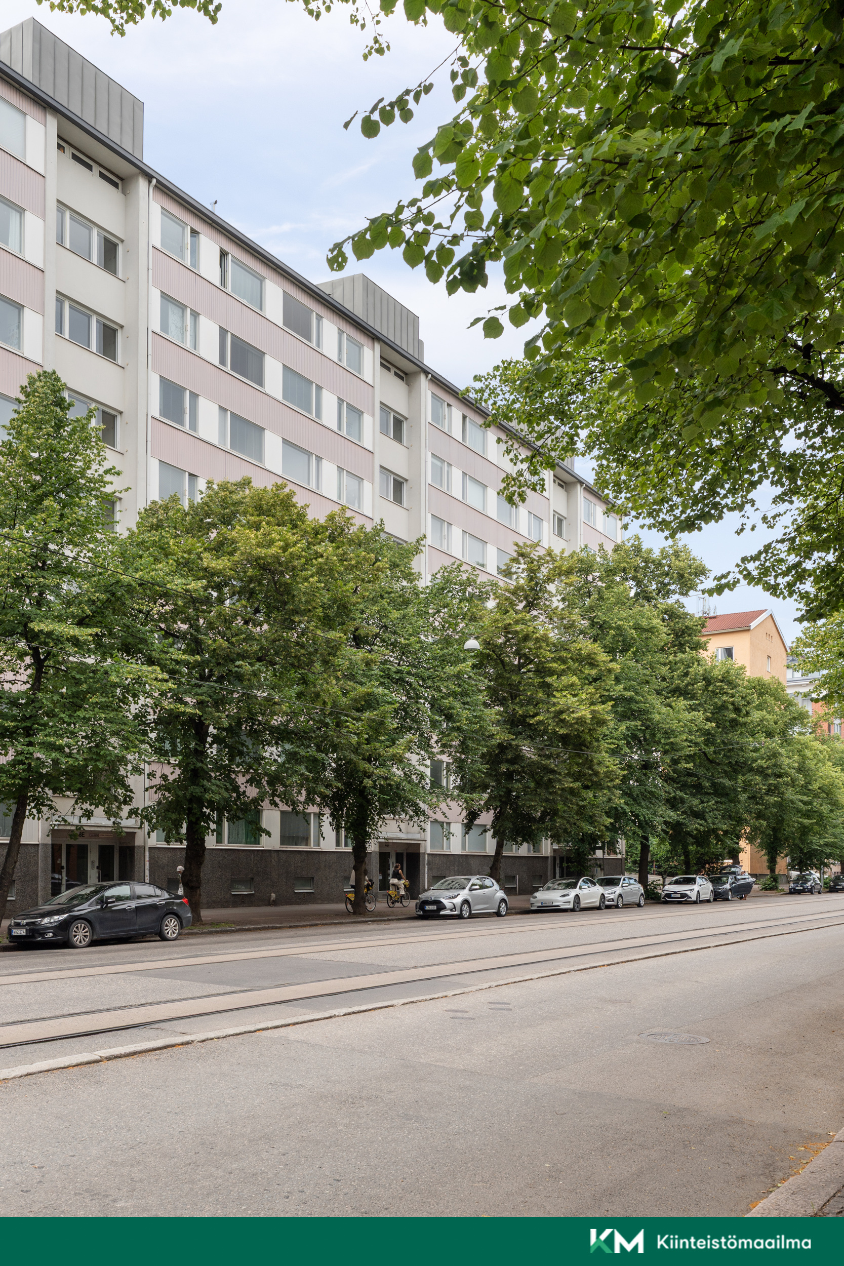 Julkisivua Aleksis Kiven Kadulta