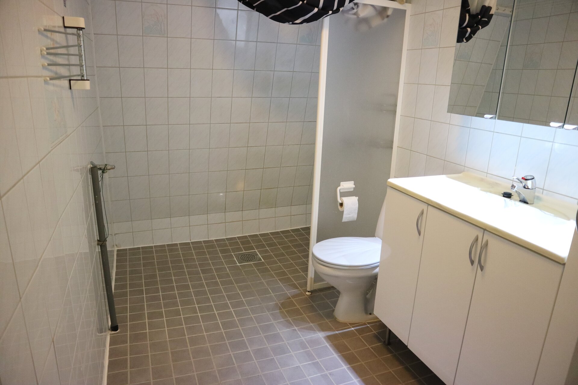 Vallihaudantie 10, Tiutinen, Kotka