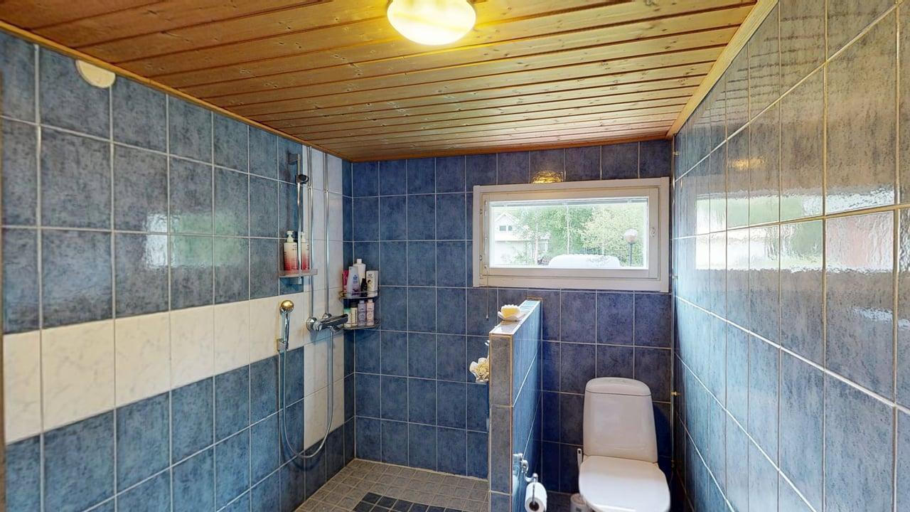 Tilava pesuhuone