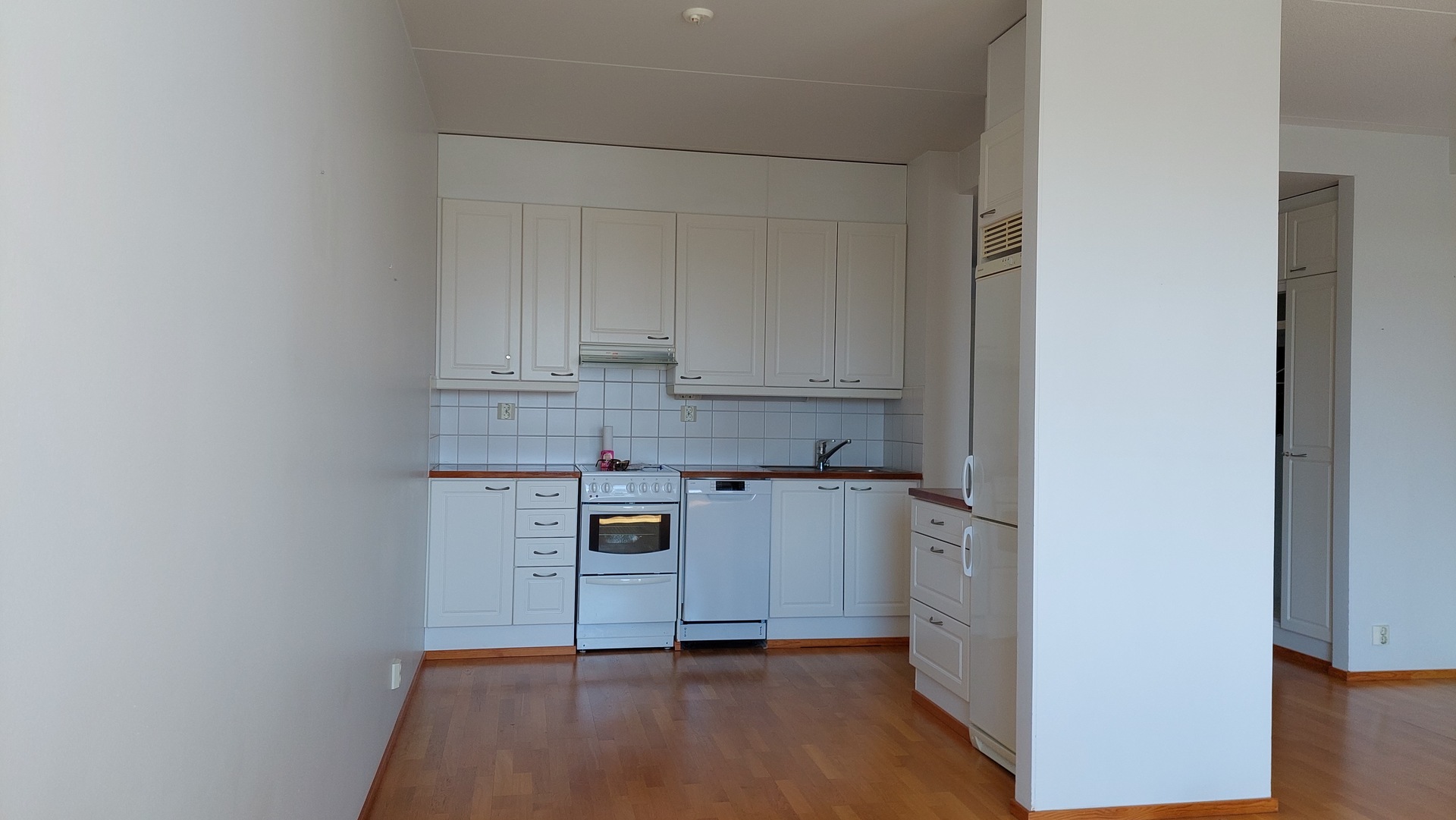 Leikosaarentie 27, Aurinkolahti, Helsinki