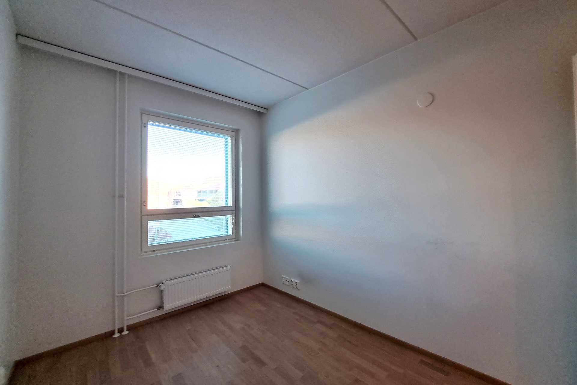 Kuninkaantammenkierto 10, , Kuninkaantammi, Helsinki