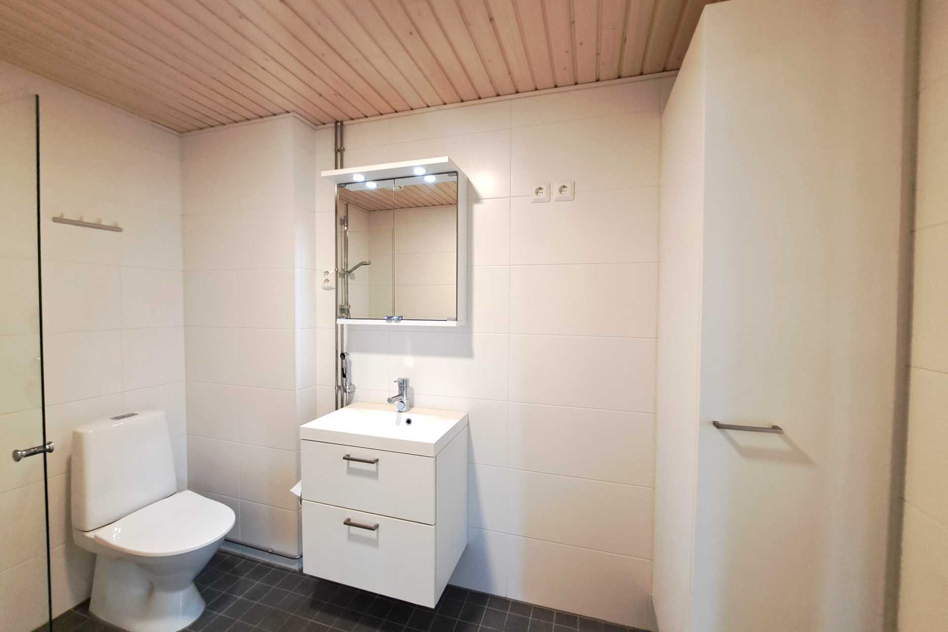 Kuninkaantammenkierto 10, , Kuninkaantammi, Helsinki