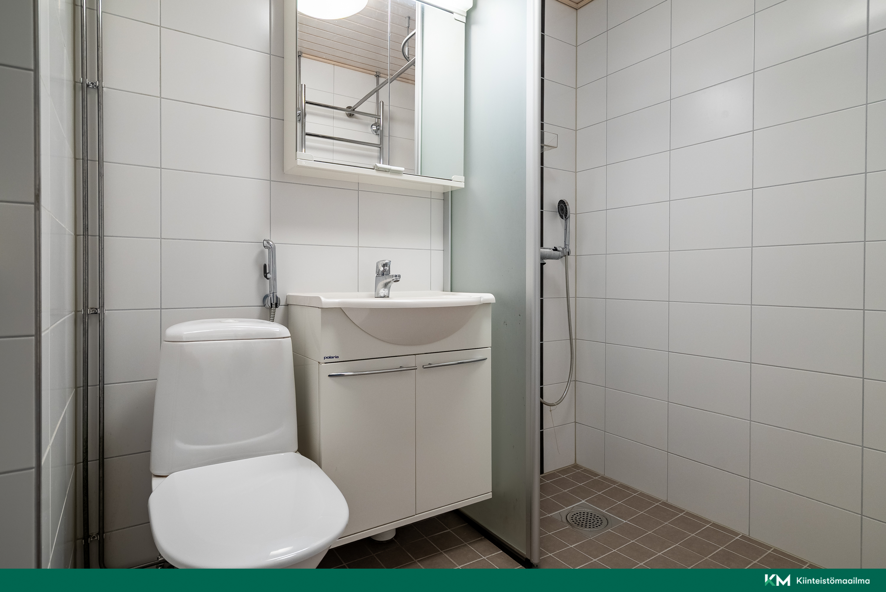 Putkiremontin yhteydessä on myös remontoitu kylpyhuone.