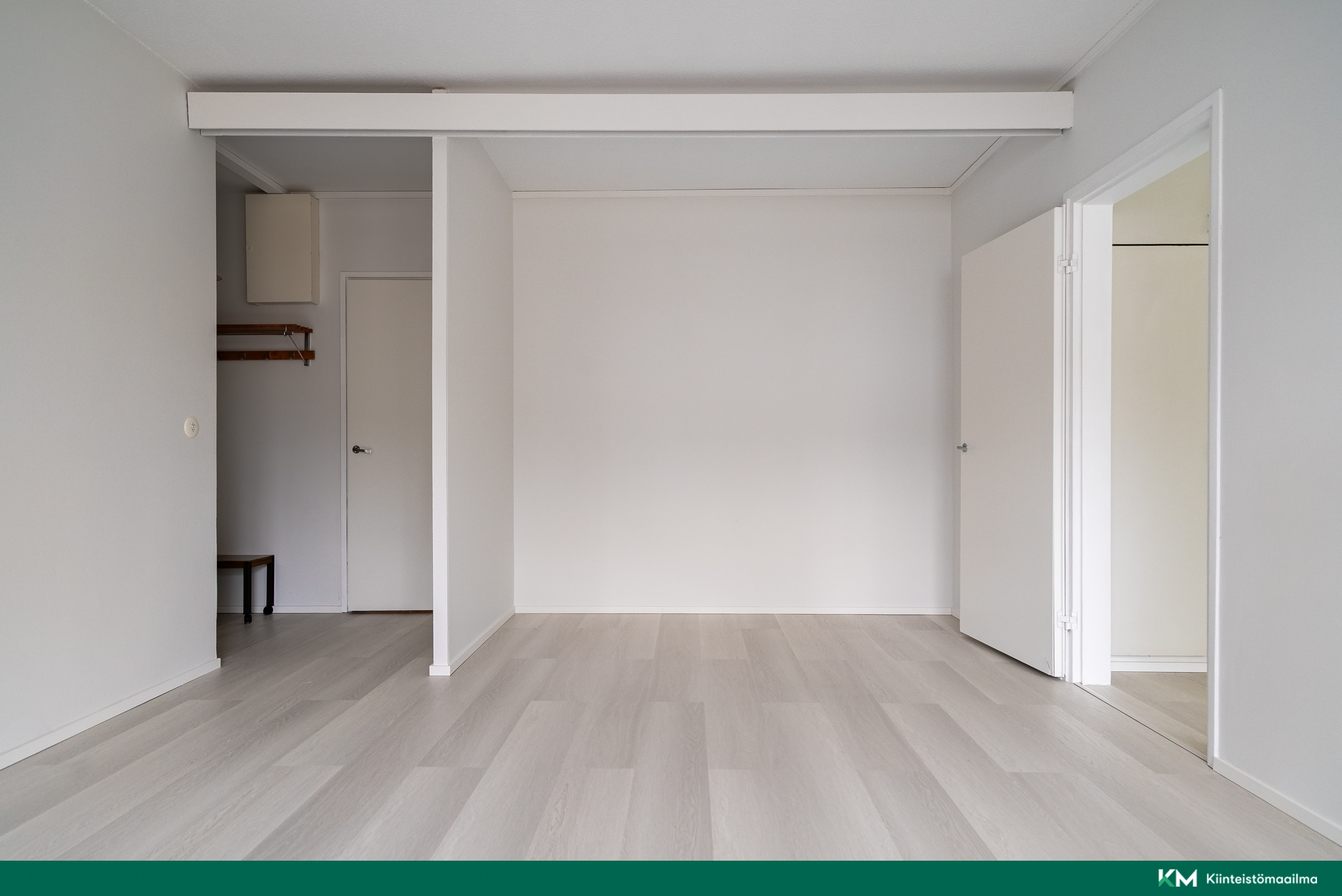 Olohuoneessa on hyvä lisätila eri käyttötarkoituksiin. 