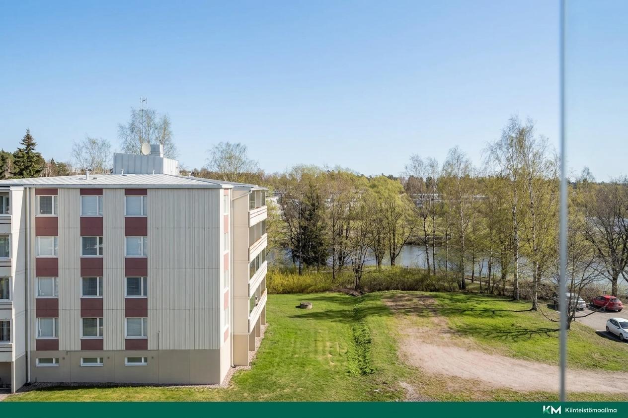 Näkymä parvekkeelta.