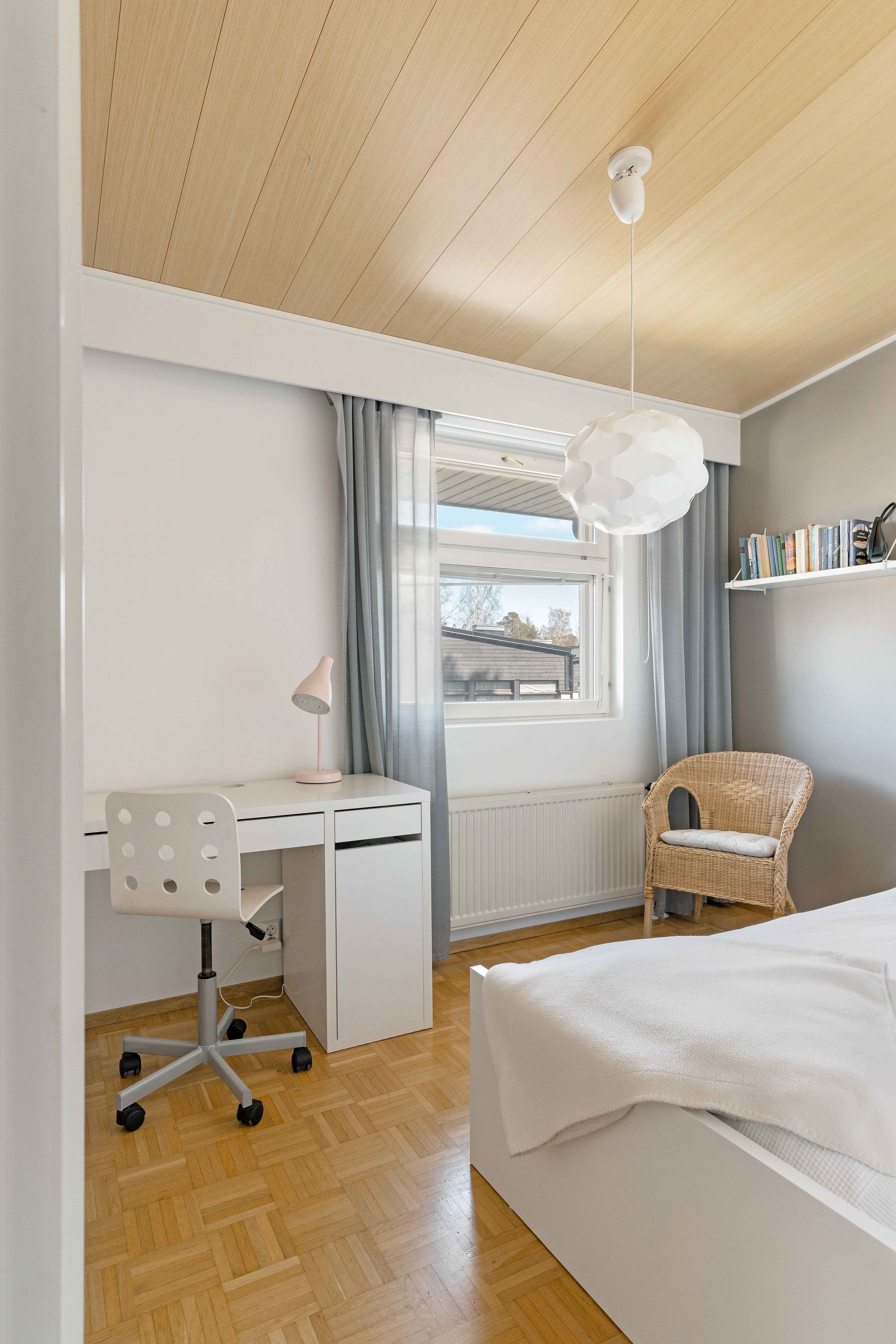 Laurinlahdentie 21, Laurinlahti, Espoo
