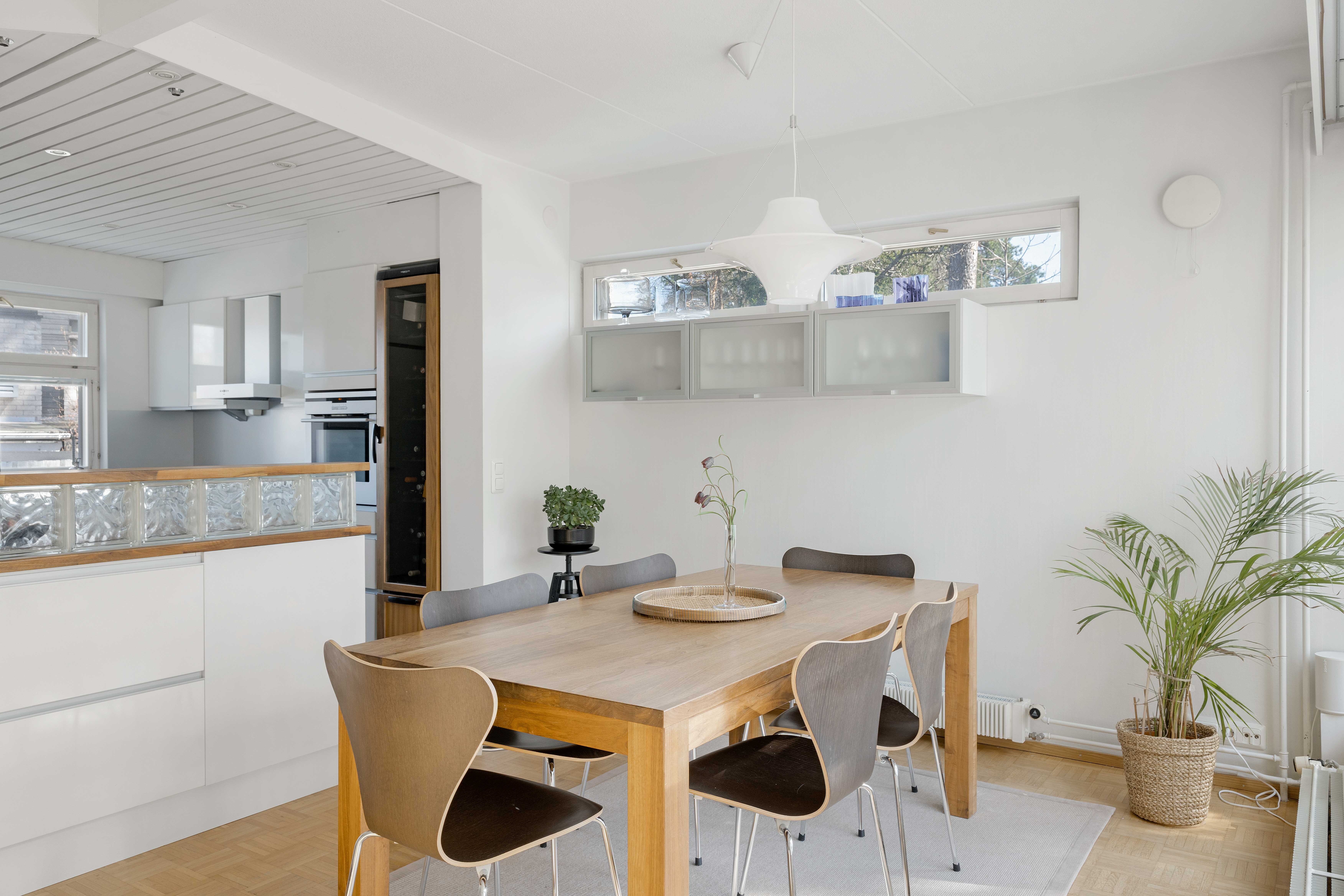 Laurinlahdentie 21, Laurinlahti, Espoo
