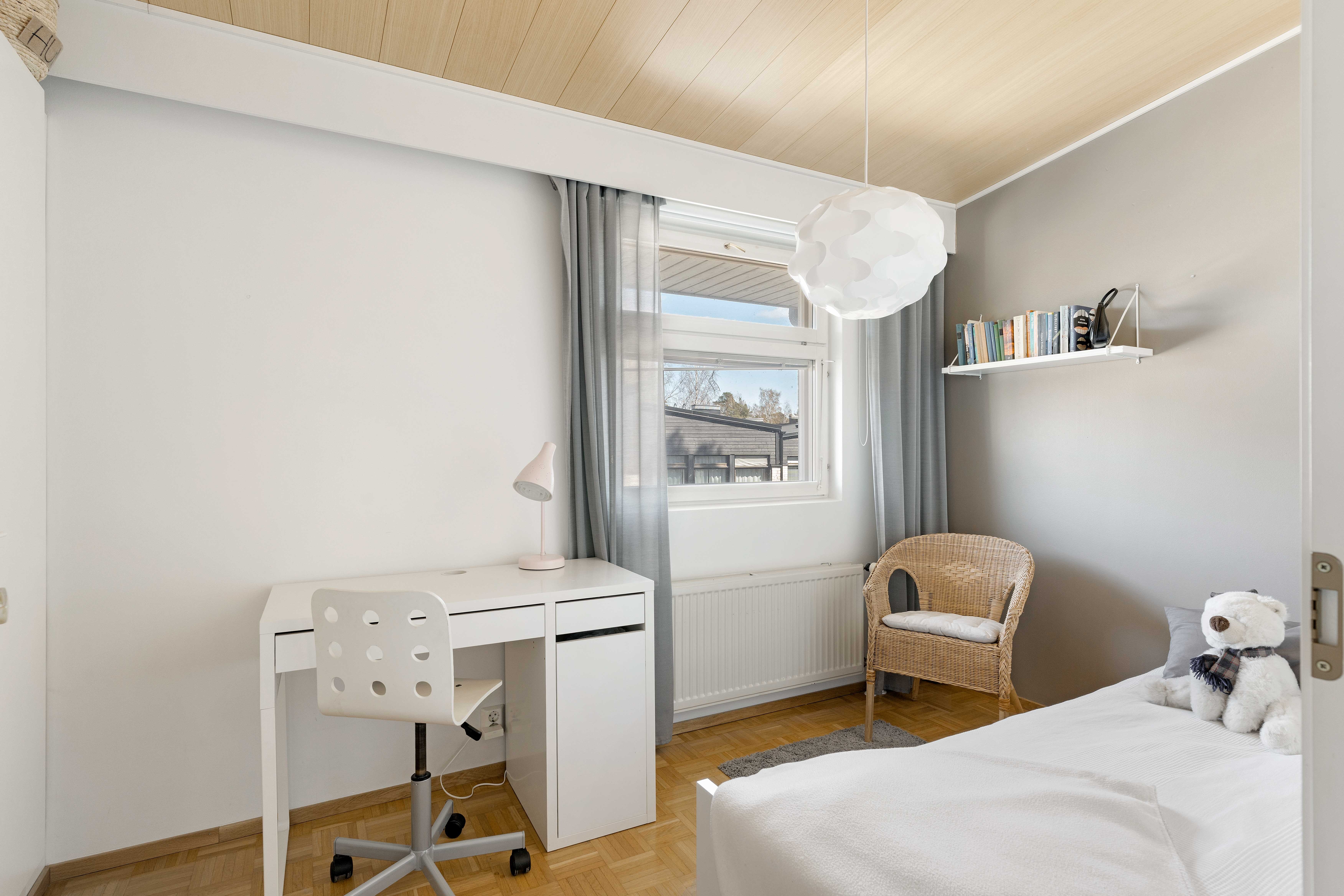 Laurinlahdentie 21, Laurinlahti, Espoo