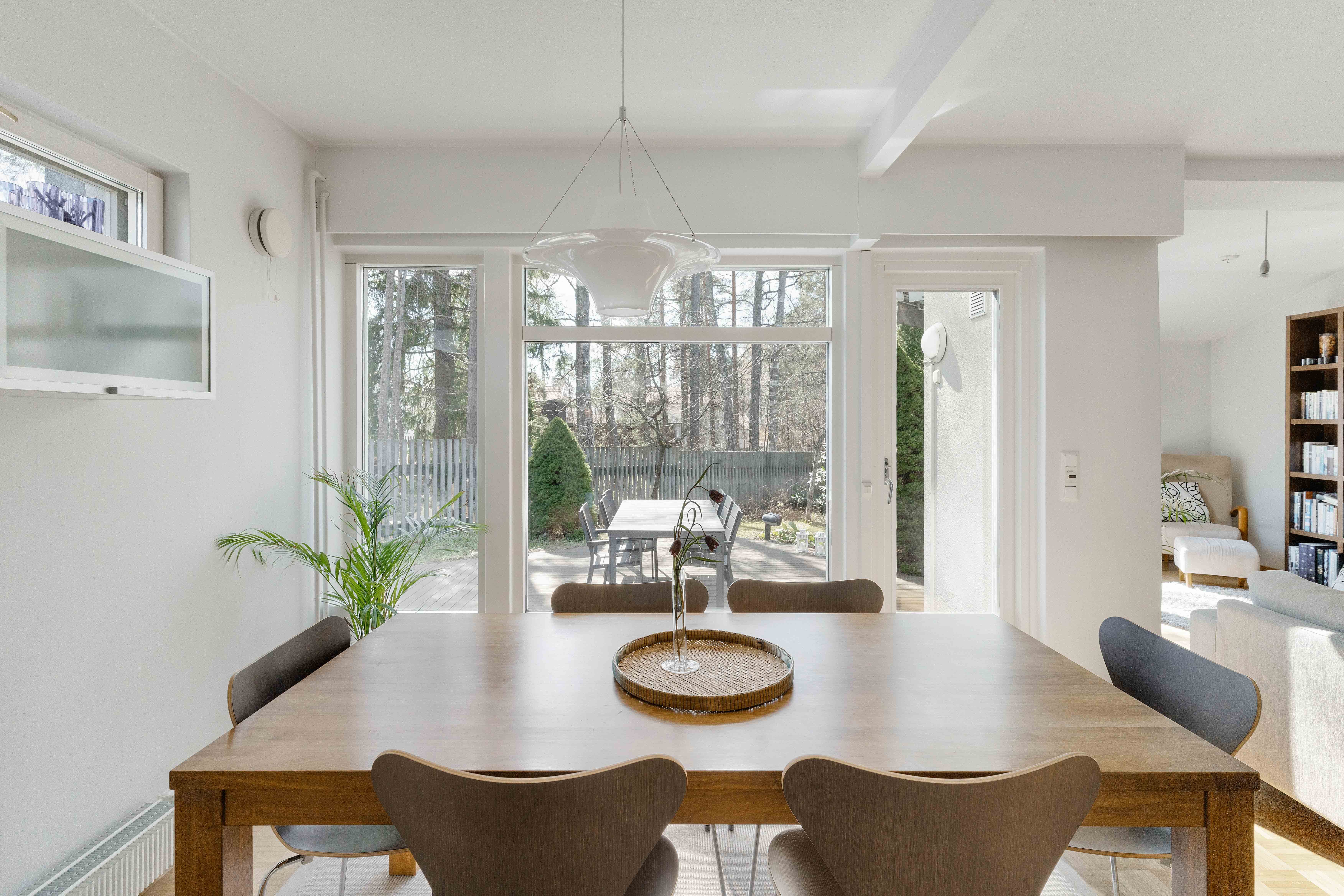 Laurinlahdentie 21, Laurinlahti, Espoo