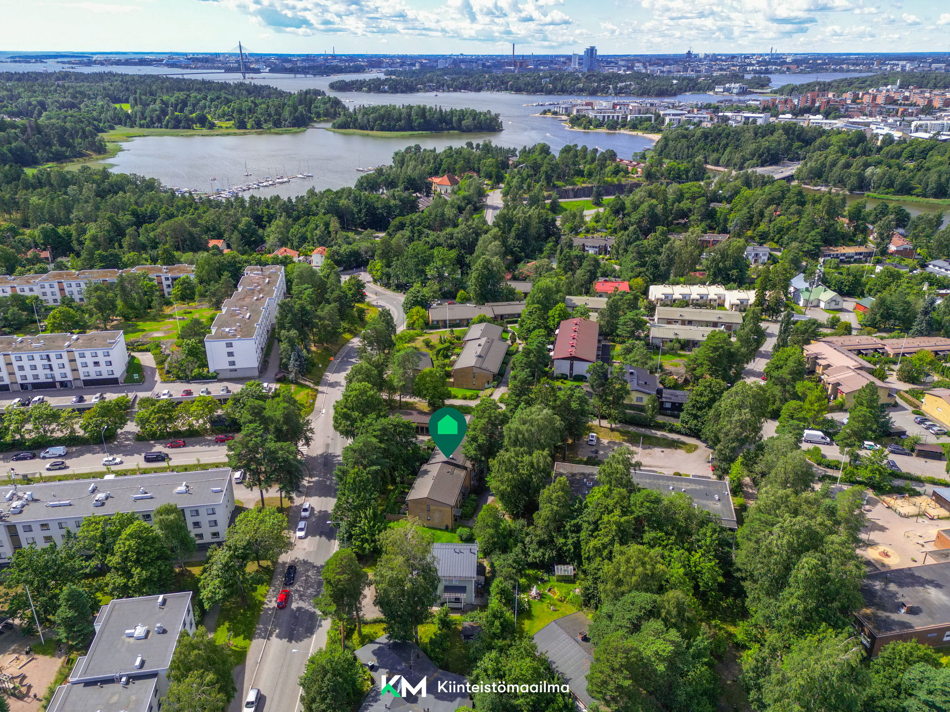 Yhtiö muodostuu kolmesta rivitalosta