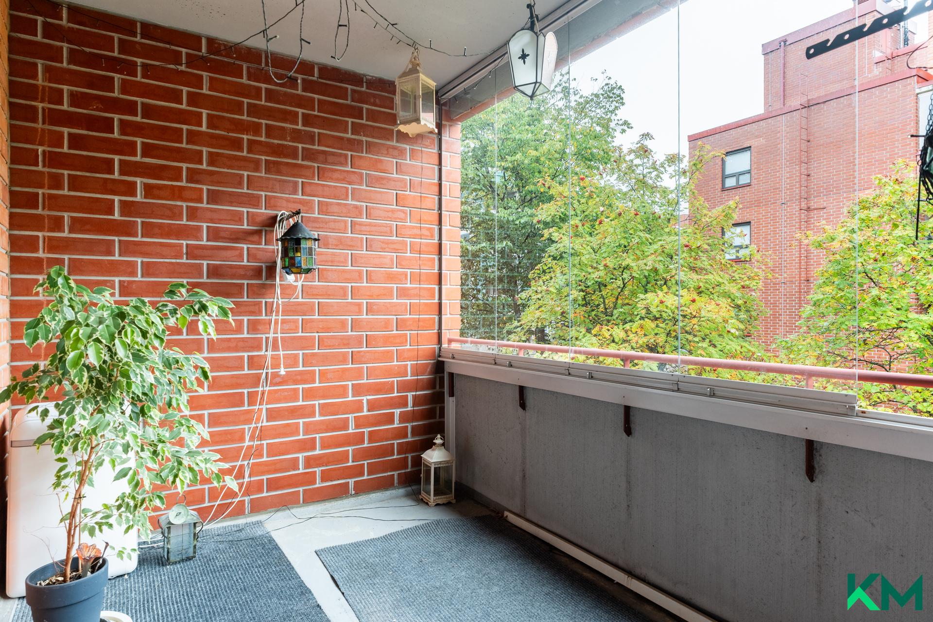 Oma lasitettu parveke