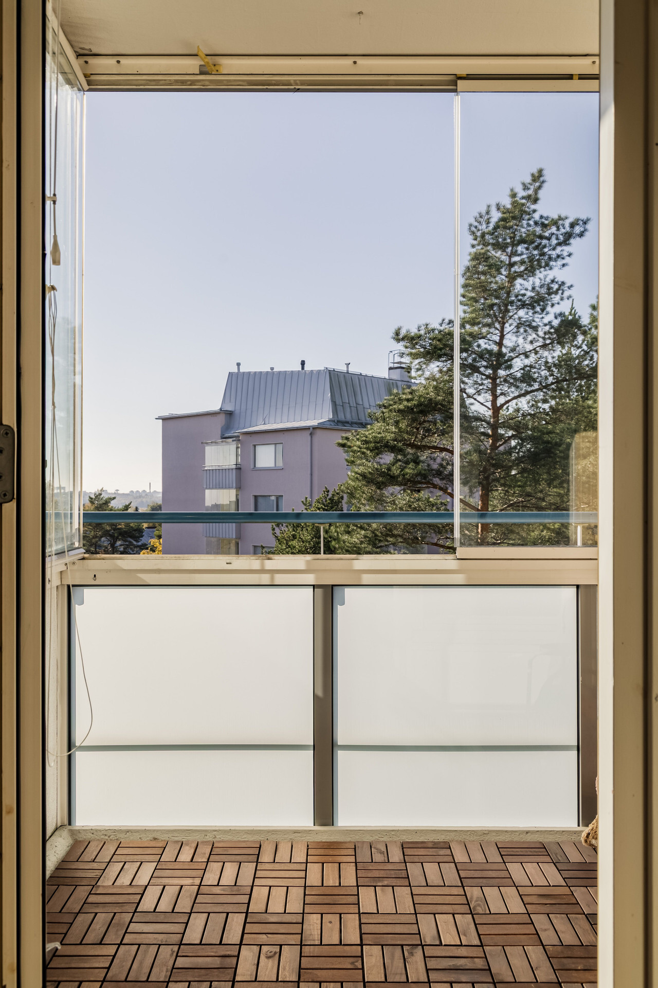 Porintie 2, Munkkivuori, Helsinki