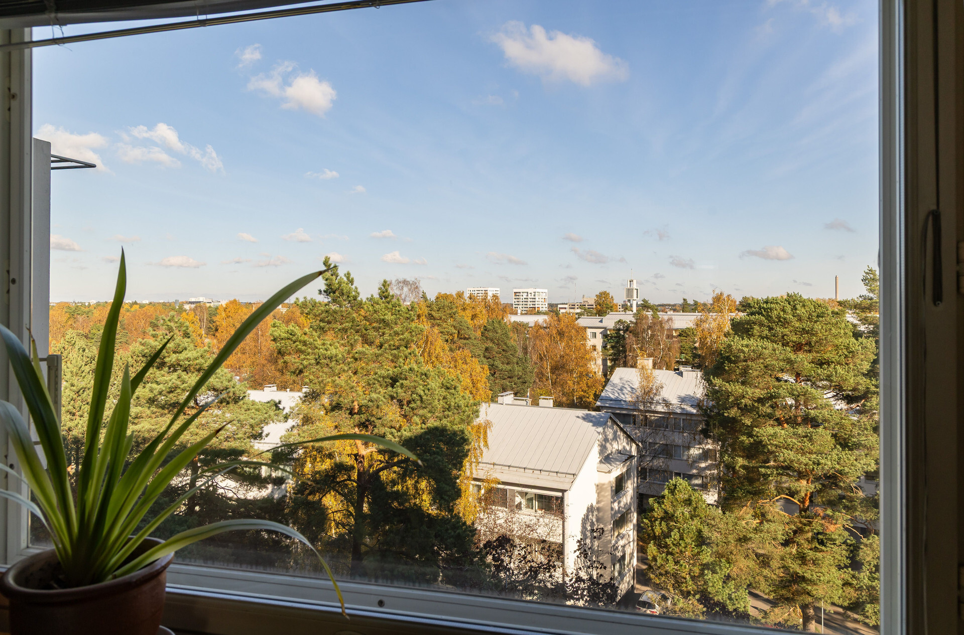Porintie 2, Munkkivuori, Helsinki