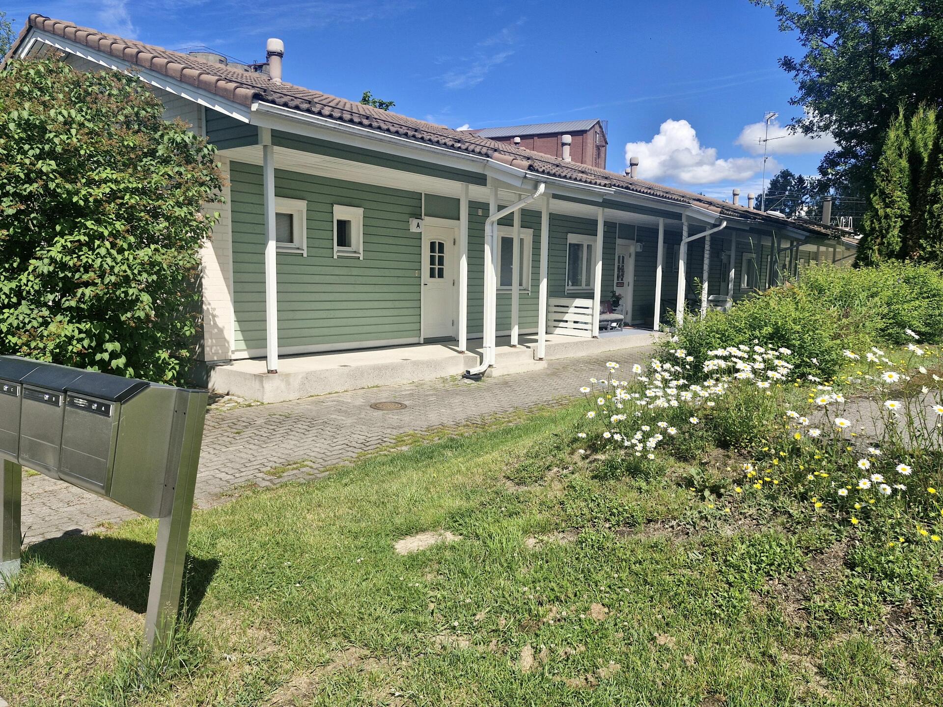 Nurmelankatu 31, Kirjavatolppa, Hyvinkää
