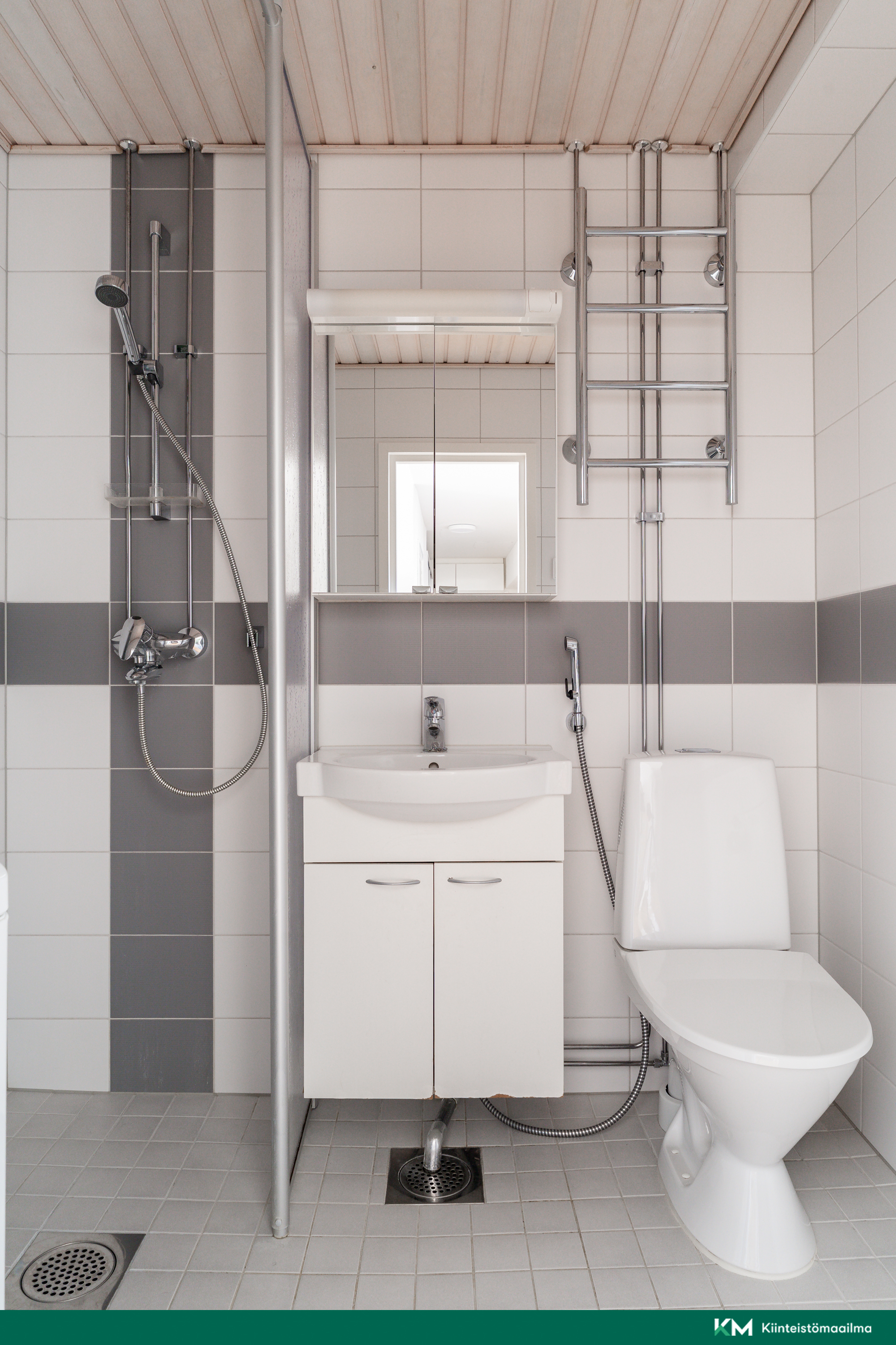 Kuusistonlinnantie 1, Vartiokylä, Helsinki